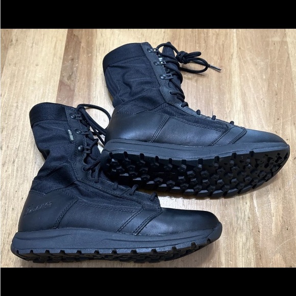 Danner Other - SOLD - Danner Tachyon GORE-TEX Tactical Duty Boots